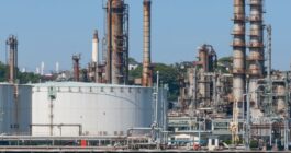 遠い中東の情勢が、なぜ「理想の住まい」を直撃するのか？